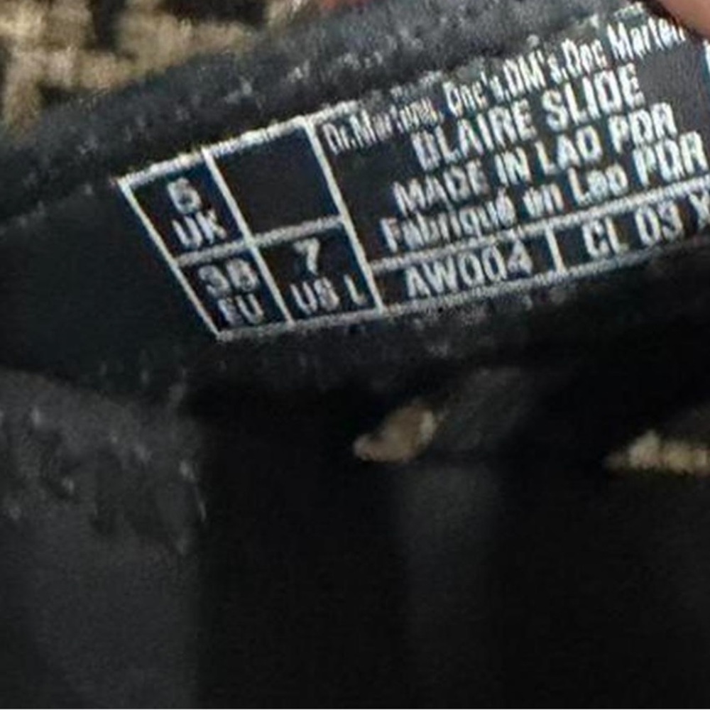 Dr. Martens Women's Blaire Slide Size 7 - Picture 7 of 7